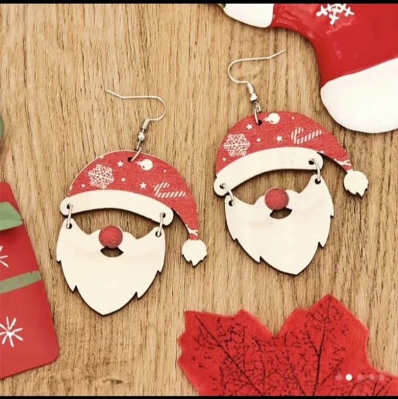 Red & White Santa Gnome Holiday Snowflake Christmas Dangle Drop Earrings - Picture 7 of 9